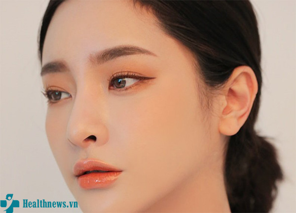 Cải thiện tình trạng rụng lông mày đúng cách