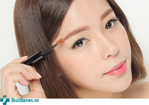 Cách tỉa lông mày rậm cho nữ với 5 bước đơn giản