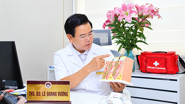 phân biệt nang tóc yếu và nang tóc khỏe